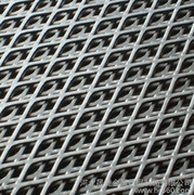 金屬板網(wǎng) 重型與中重型鋼板網(wǎng)及濾片的全面供應(yīng)解析